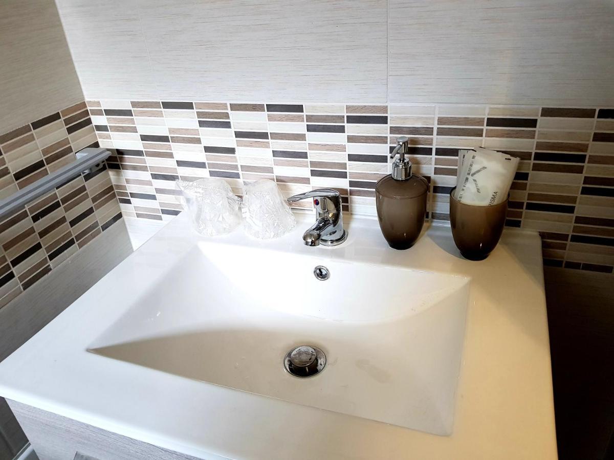 Il Portico Rooms Синискола Екстериор снимка