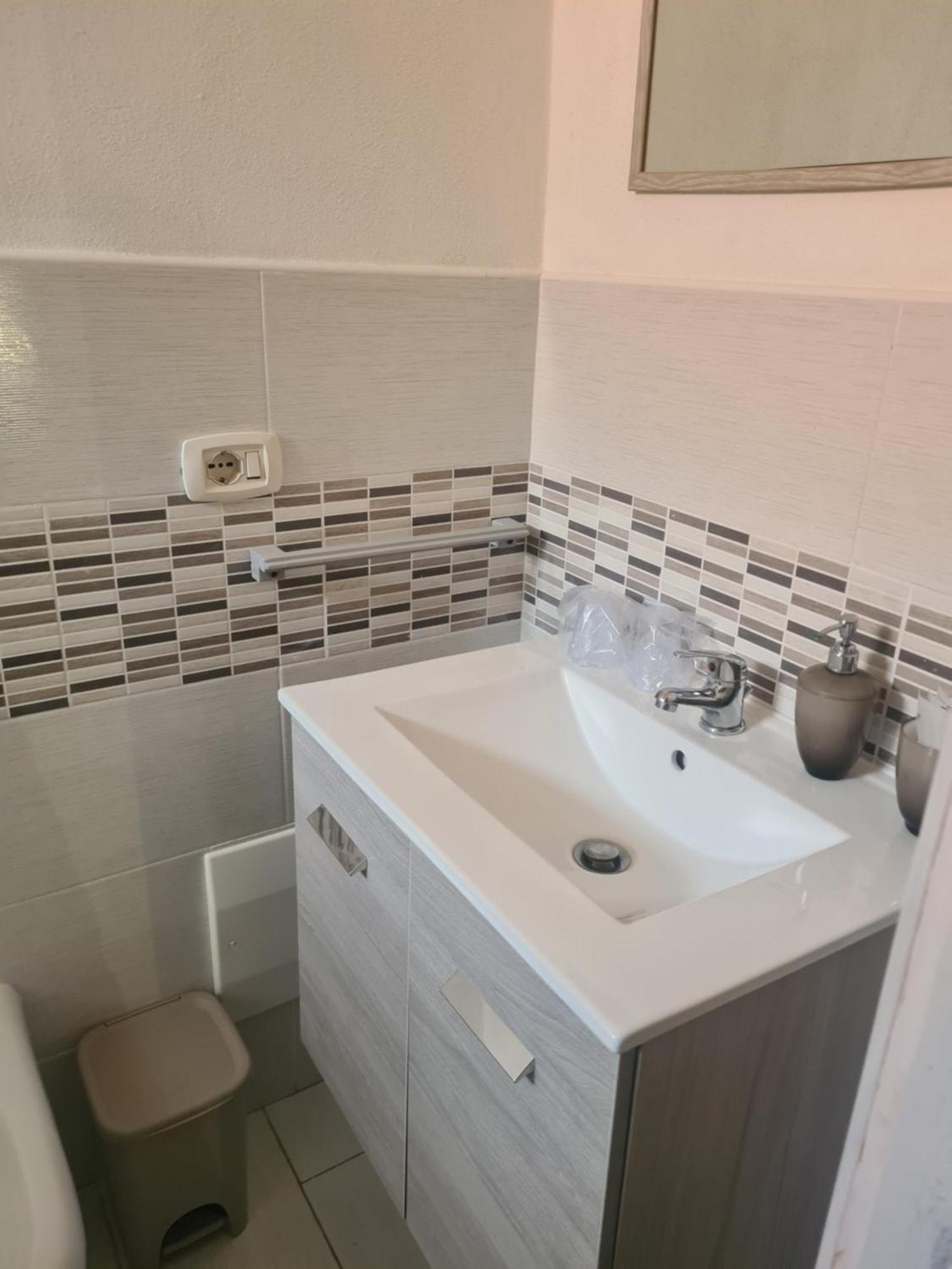 Il Portico Rooms Синискола Стая снимка