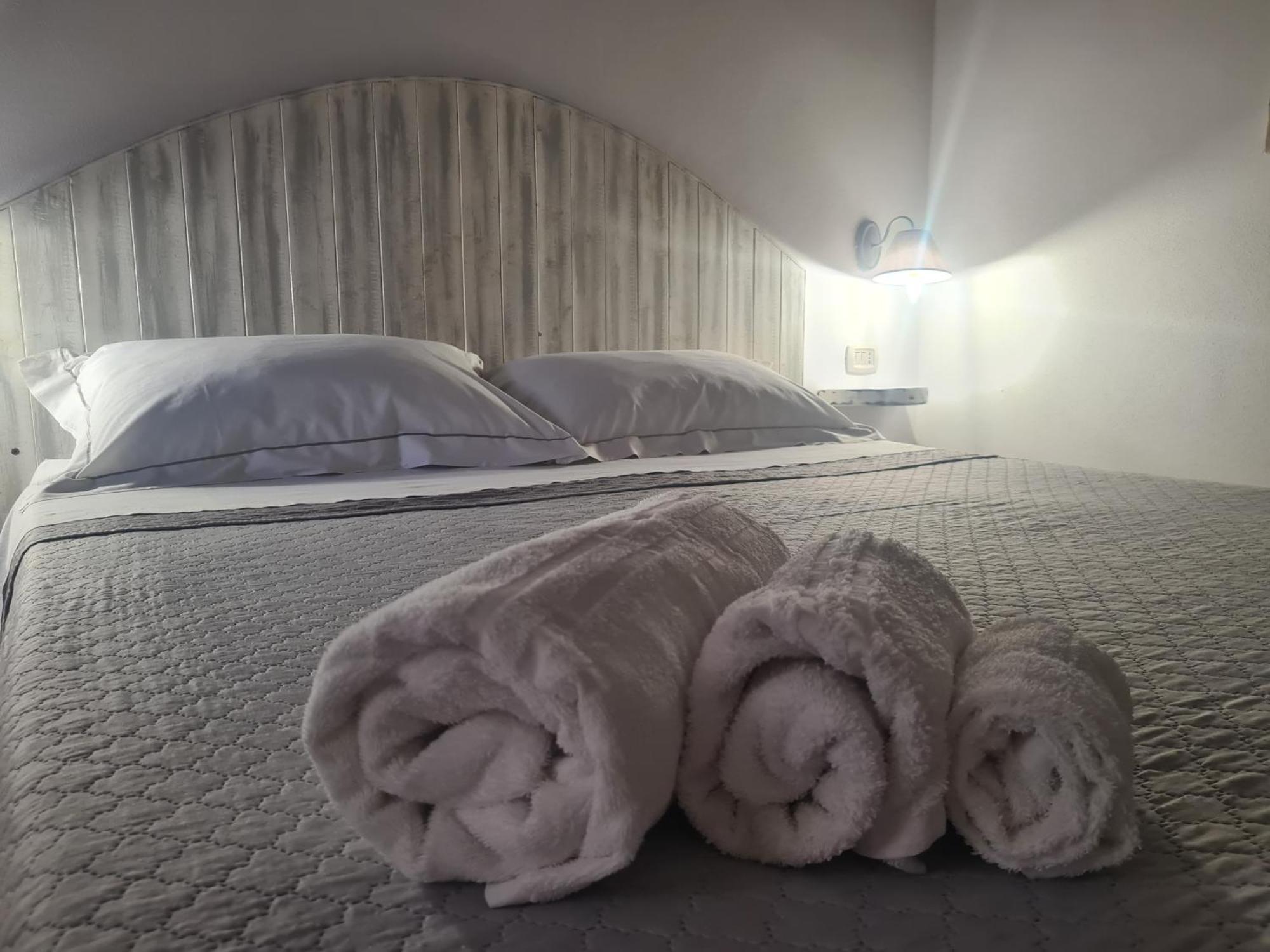 Il Portico Rooms Синискола Екстериор снимка
