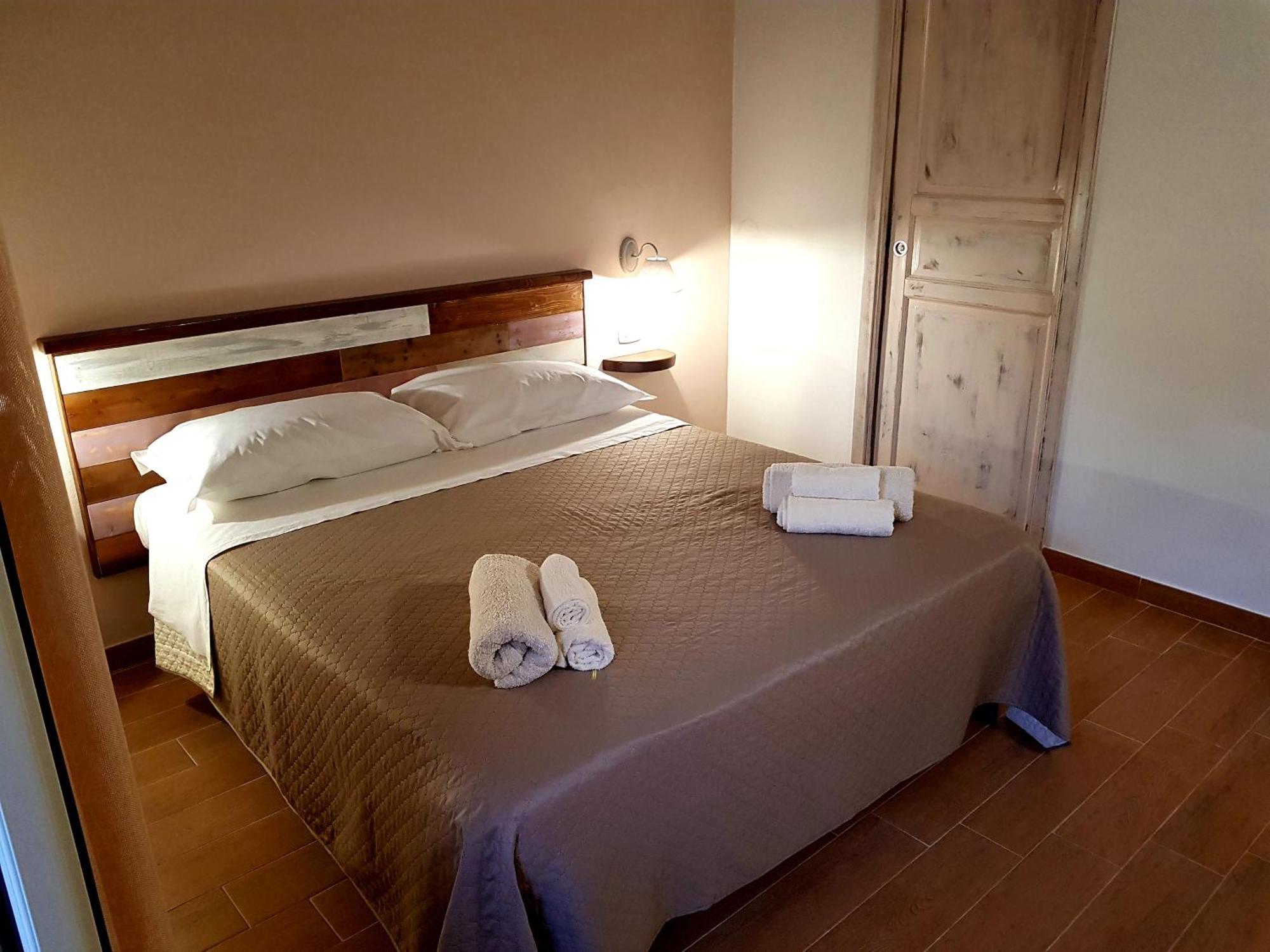 Il Portico Rooms Синискола Стая снимка